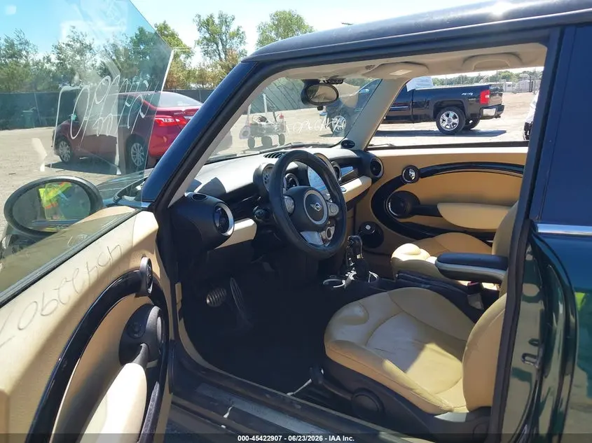 2010 MINI COOPER S  