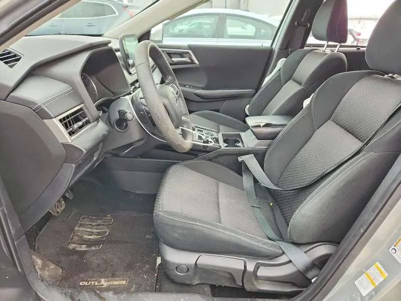 2022 MITSUBISHI OUTLANDER ES  