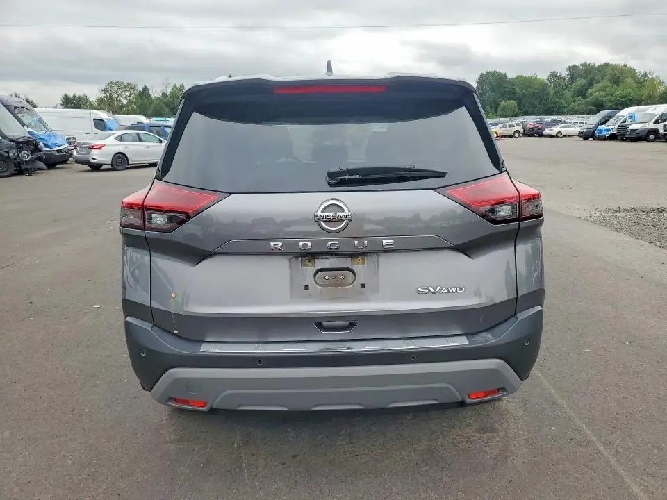 2021 NISSAN ROGUE SV  