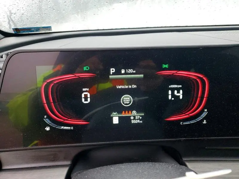 2025 KIA SPORTAGE X LINE  