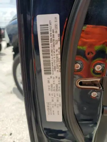 2016 RAM 1500 SLT  