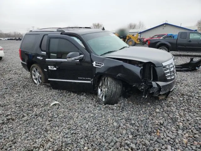 2014 CADILLAC ESCALADE LUXURY  