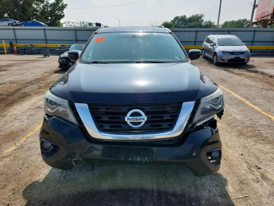 2017 NISSAN PATHFINDER SV  