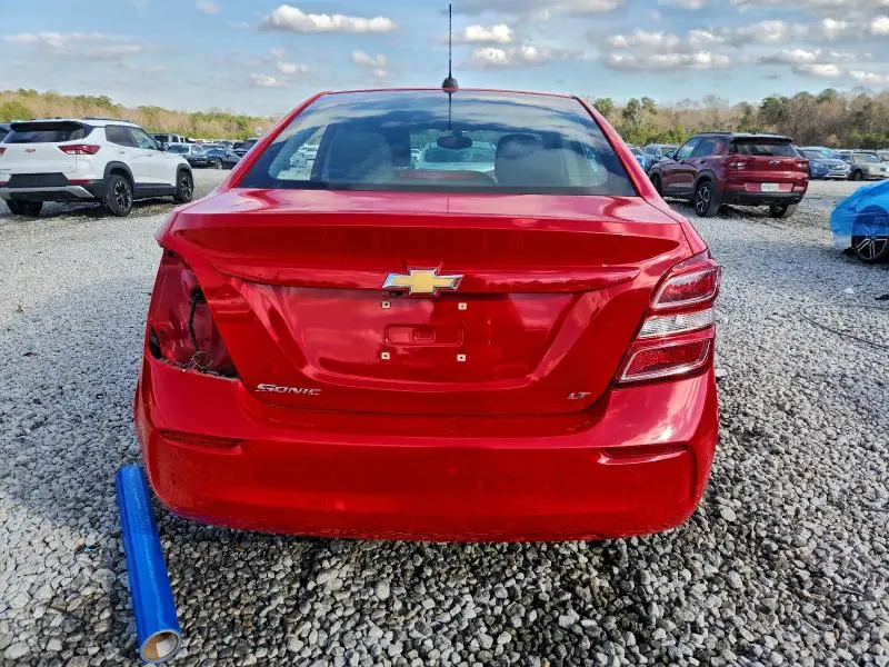 2017 CHEVROLET SONIC LT  