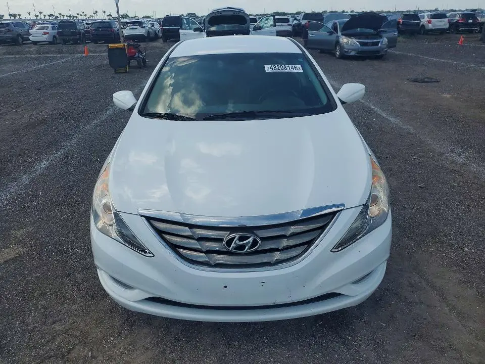 2011 HYUNDAI SONATA SE  