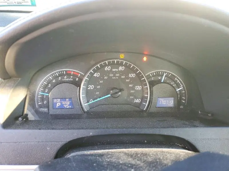 2013 TOYOTA CAMRY LE  
