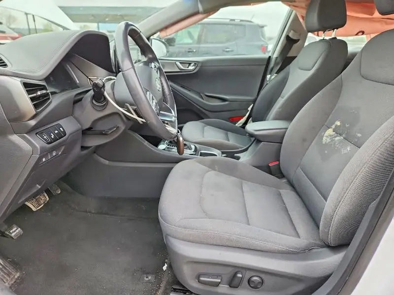2020 HYUNDAI IONIQ SE  