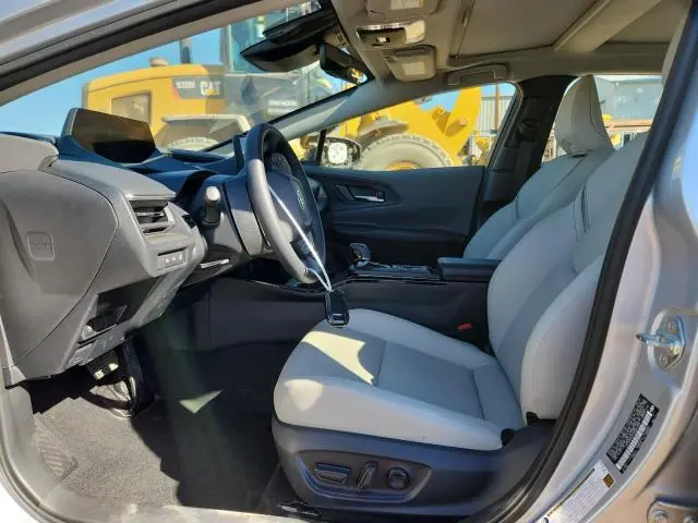 2025 TOYOTA PRIUS LE  