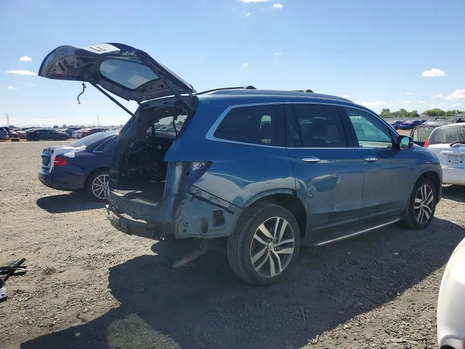 2017 HONDA PILOT ELITE  