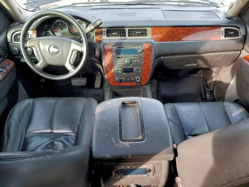 2013 CHEVROLET SUBURBAN K1500 LT  