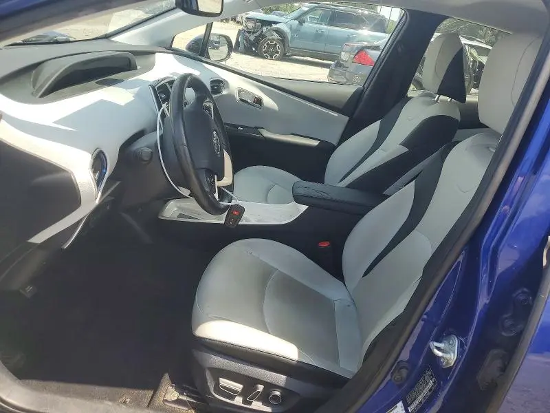 2016 TOYOTA PRIUS FOUR TOURING  