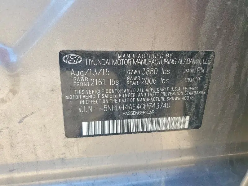 2016 HYUNDAI ELANTRA SE  