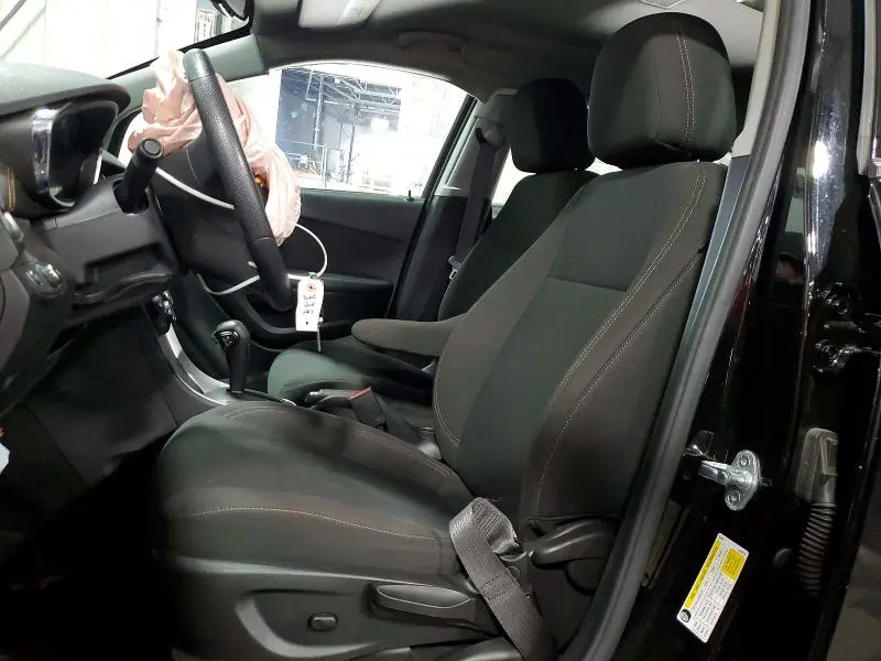 2021 CHEVROLET TRAX LS  