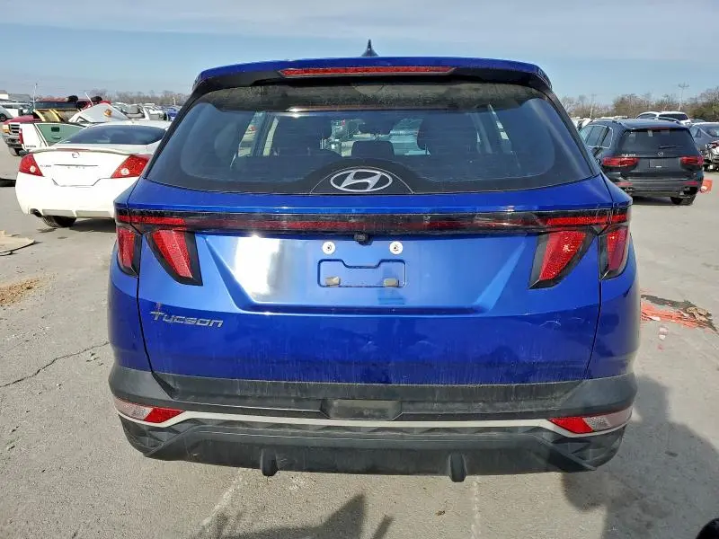 2022 HYUNDAI TUCSON SE  