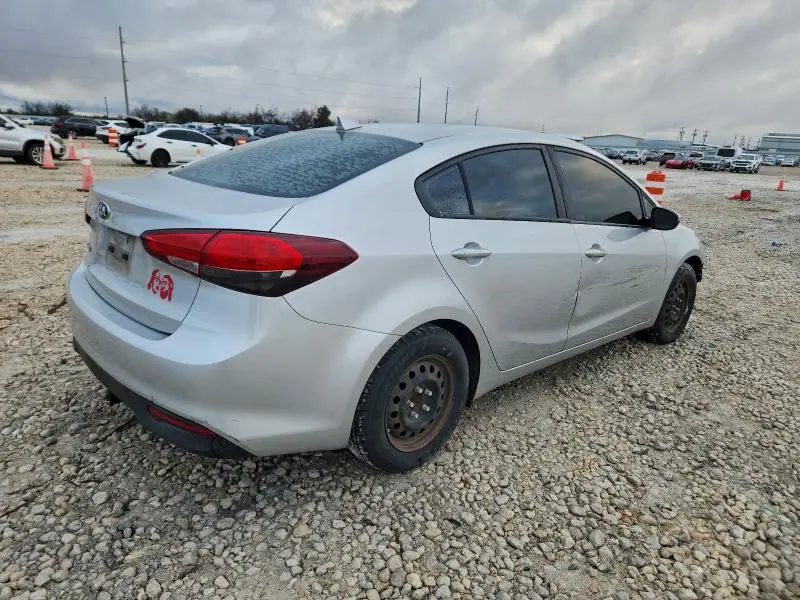 2018 KIA FORTE LX  