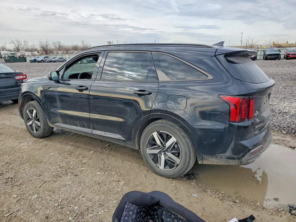 2023 KIA SORENTO S  