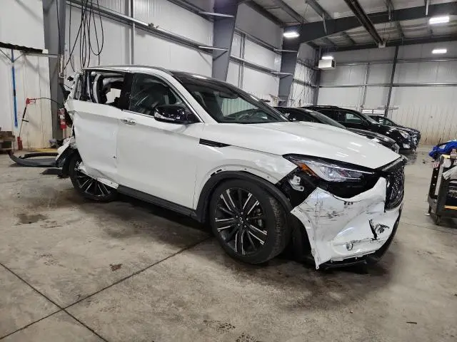 2022 INFINITI QX50 LUXE  