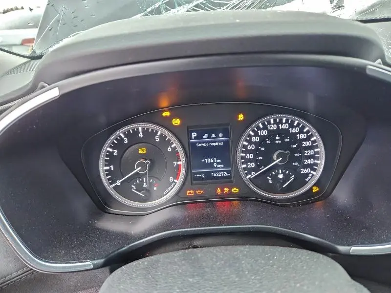 2019 HYUNDAI SANTA FE SE  