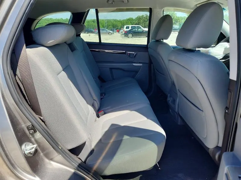 2011 HYUNDAI SANTA FE GLS  