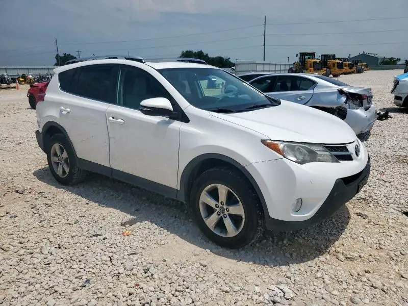 2015 TOYOTA RAV4 XLE  