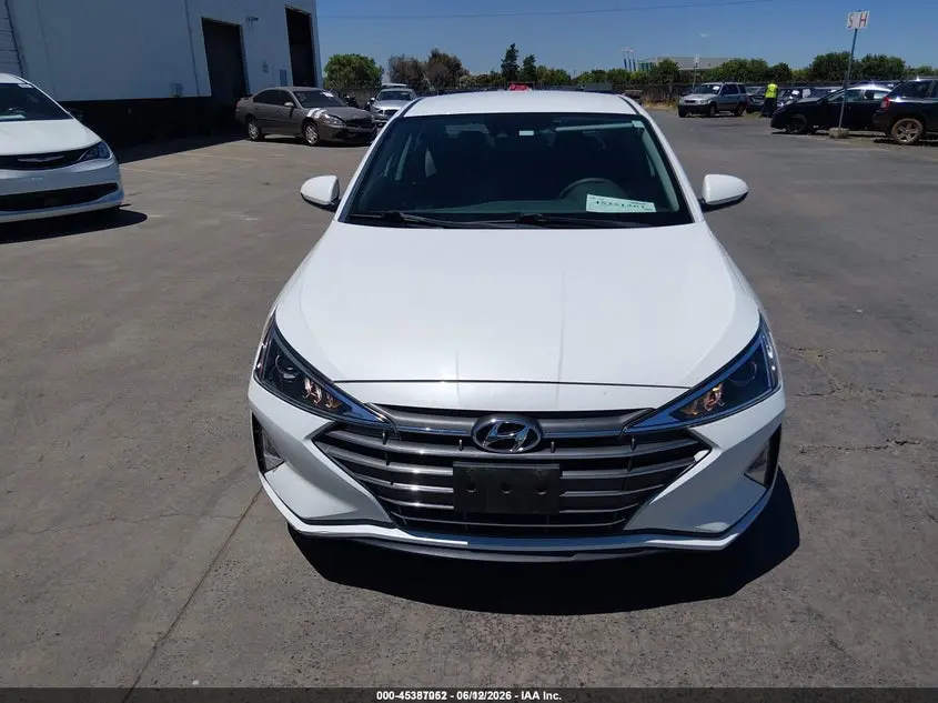 2020 HYUNDAI ELANTRA SE