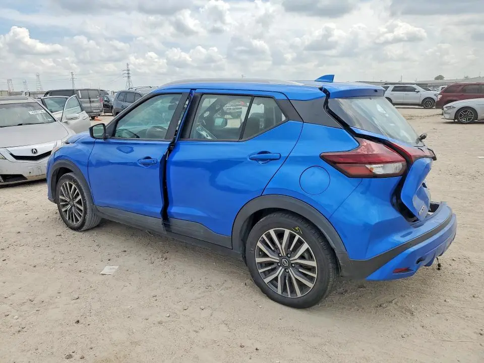 2021 NISSAN KICKS SV  
