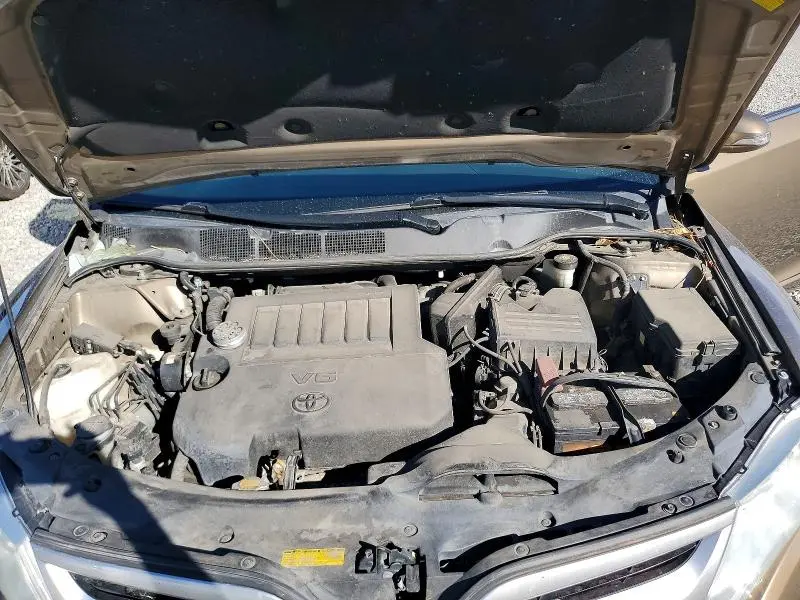 2013 TOYOTA VENZA XLE  