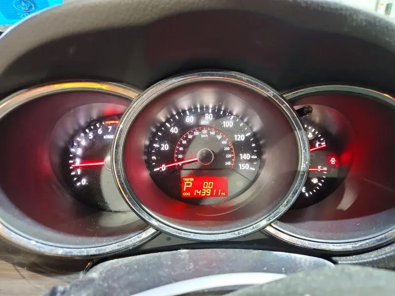 2012 KIA SORENTO LX  