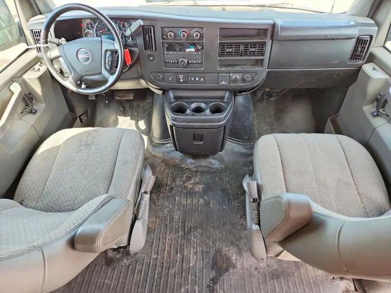 2023 GMC SAVANA G3500  