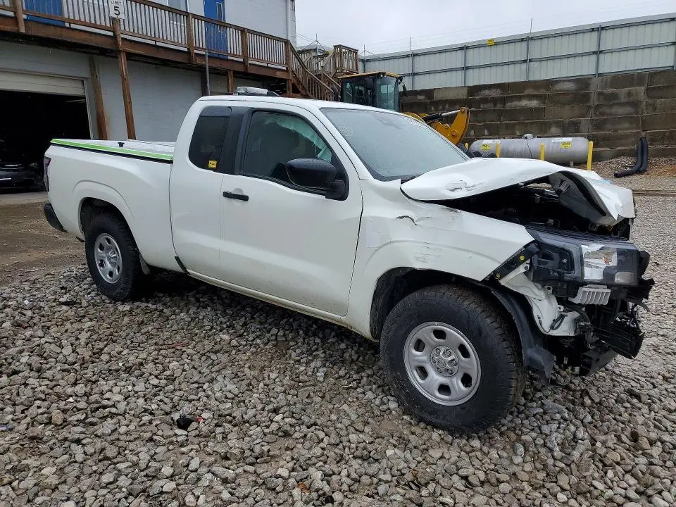 2024 NISSAN FRONTIER S  