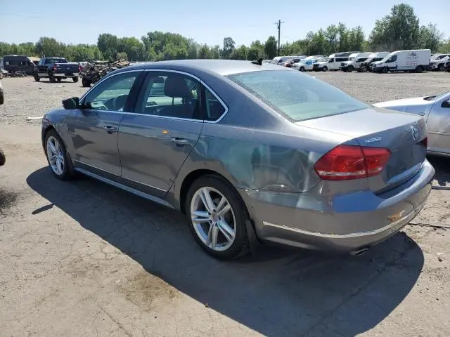 2015 VOLKSWAGEN PASSAT SE  