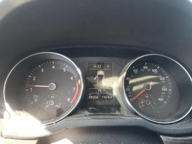 2017 VOLKSWAGEN PASSAT SE  