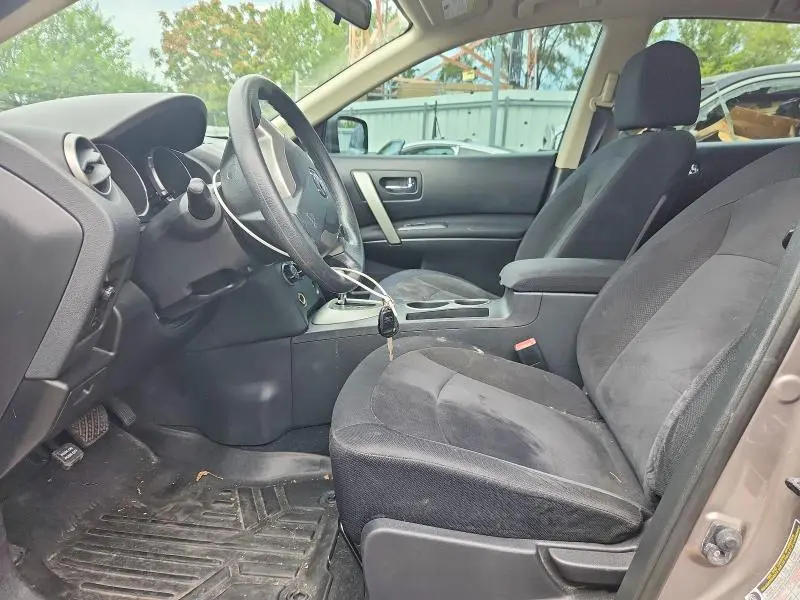 2010 NISSAN ROGUE S  