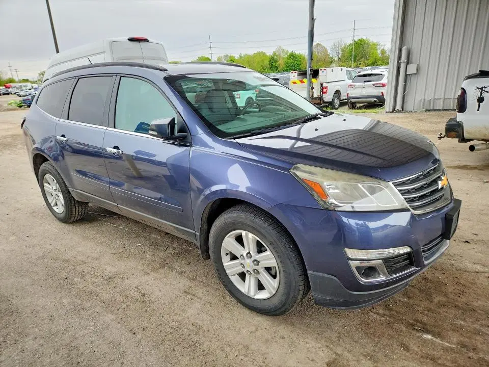 2014 CHEVROLET TRAVERSE LT  