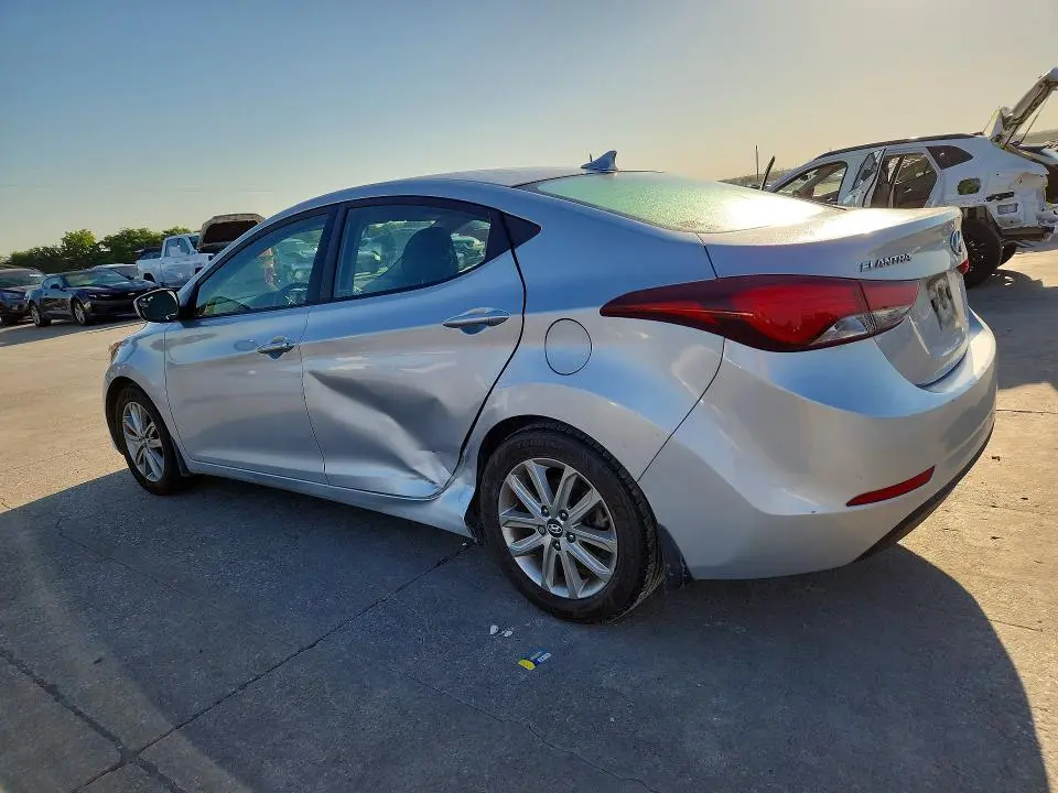 2014 HYUNDAI ELANTRA SE  