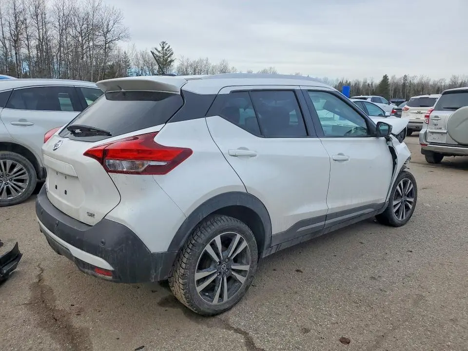 2020 NISSAN KICKS SR  