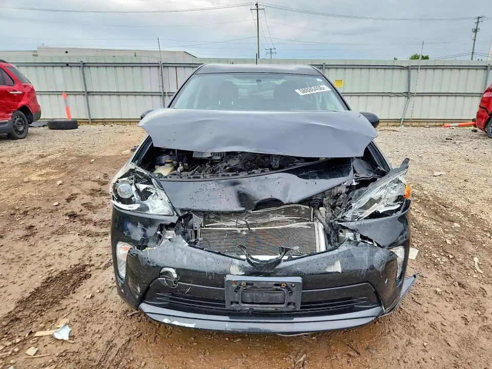 2013 TOYOTA PRIUS PERSONA SERIES SE  