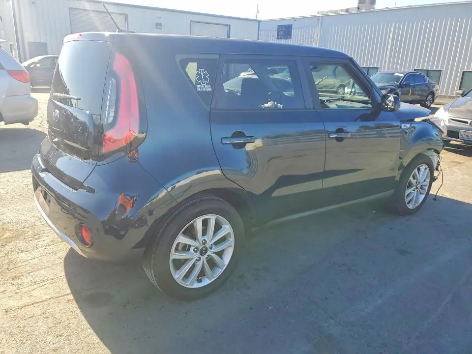 2017 KIA SOUL +  