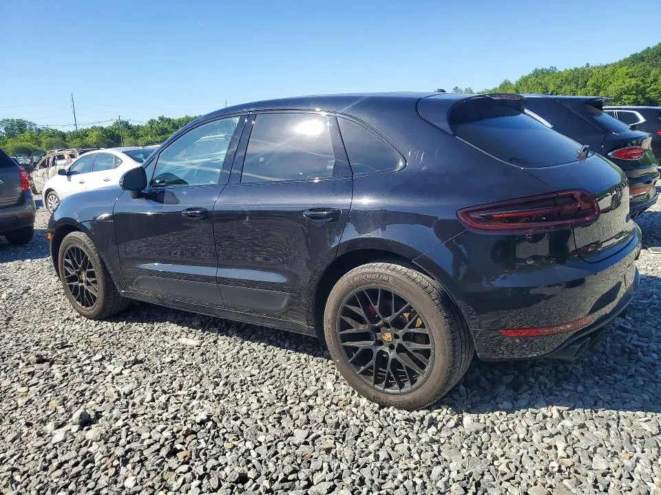 2017 PORSCHE MACAN GTS  
