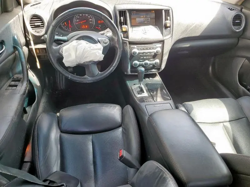 2010 NISSAN MAXIMA S  