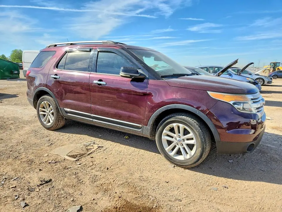 2011 FORD EXPLORER XLT  
