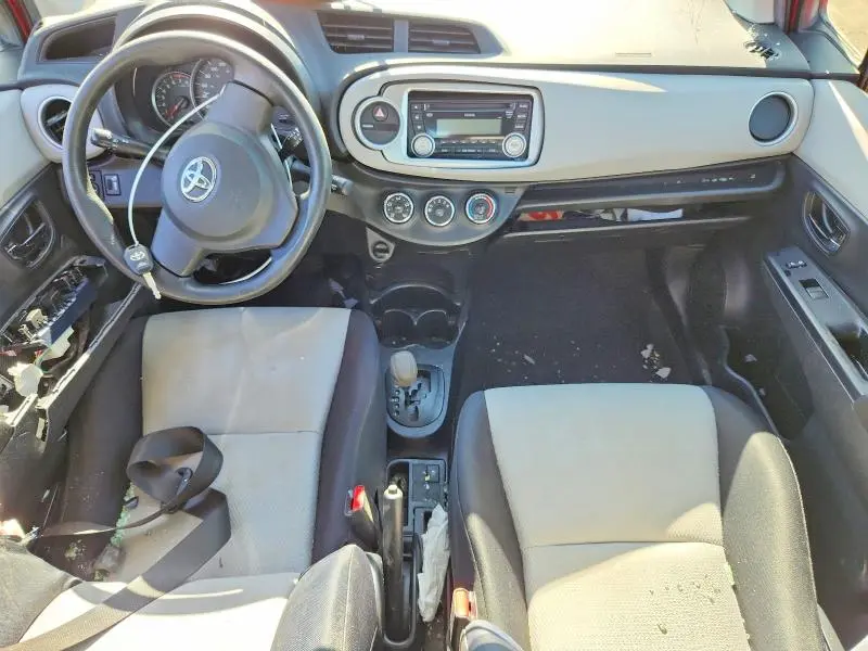 2013 TOYOTA YARIS 5-DOOR L  