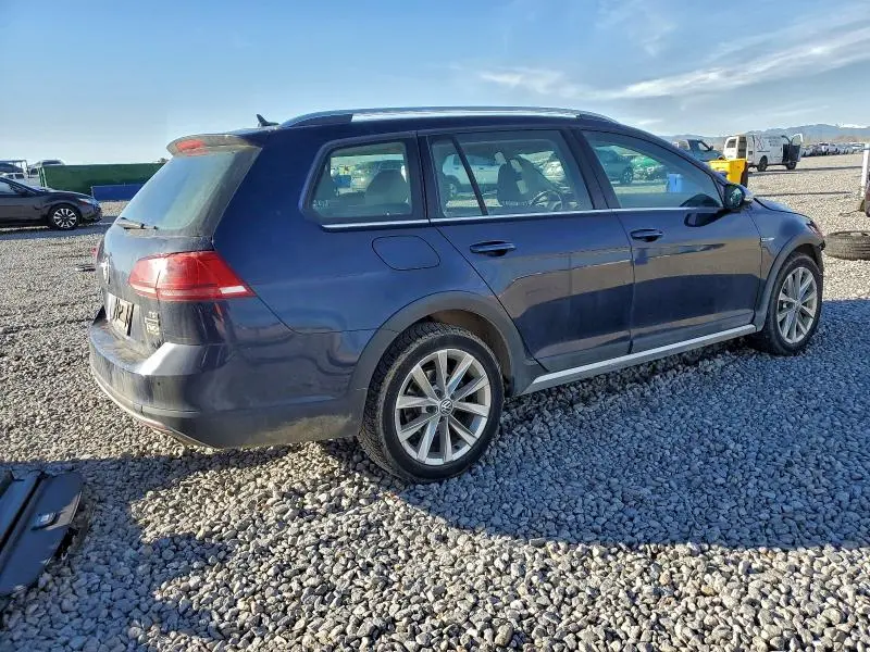 2017 VOLKSWAGEN GOLF ALLTRACK S  