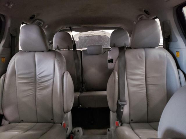 2011 TOYOTA SIENNA XLE