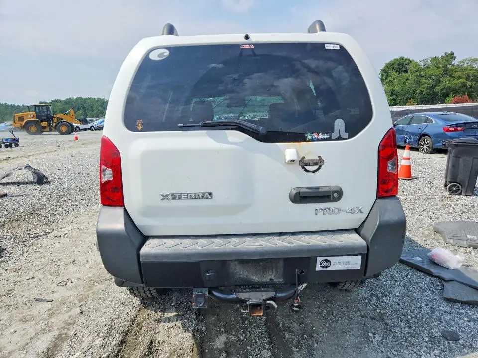 2015 NISSAN XTERRA X  
