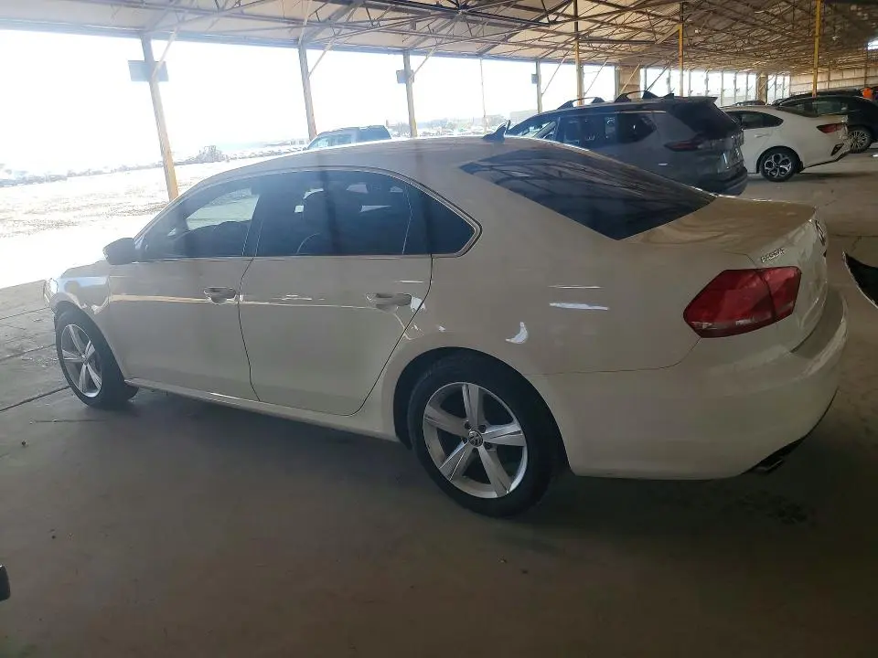 2014 VOLKSWAGEN PASSAT SE  