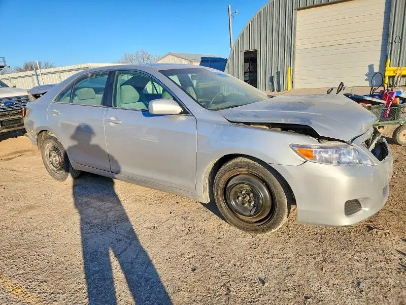 2011 TOYOTA CAMRY BASE  