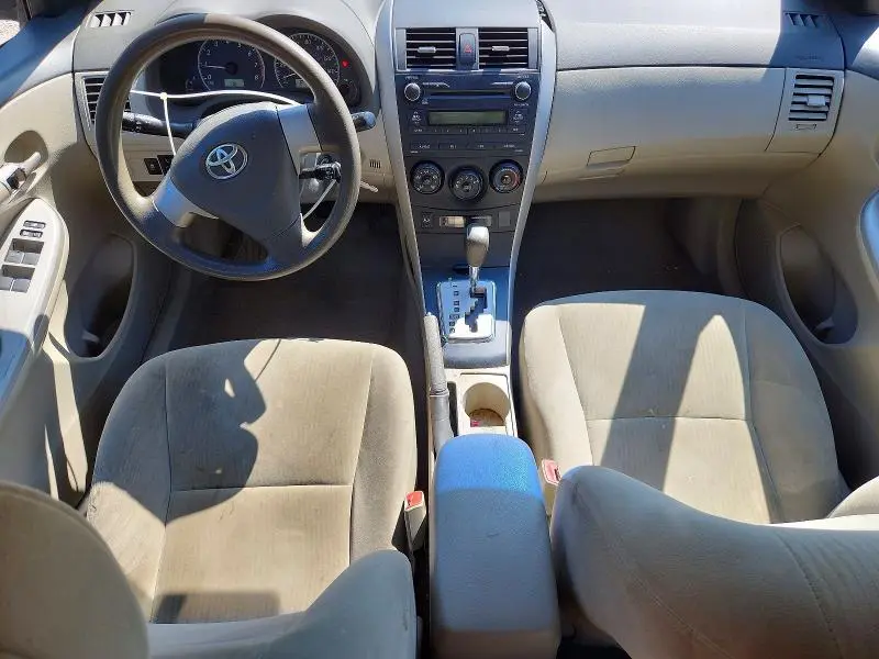 2010 TOYT COROLLA LE   