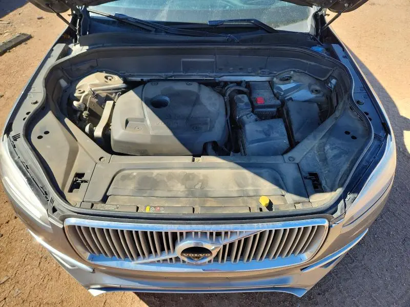 2016 VOLVO XC90 T6  