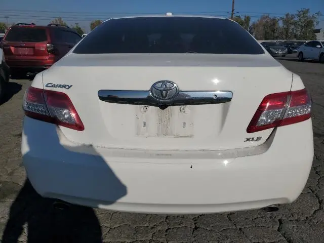 2010 TOYOTA CAMRY SE  
